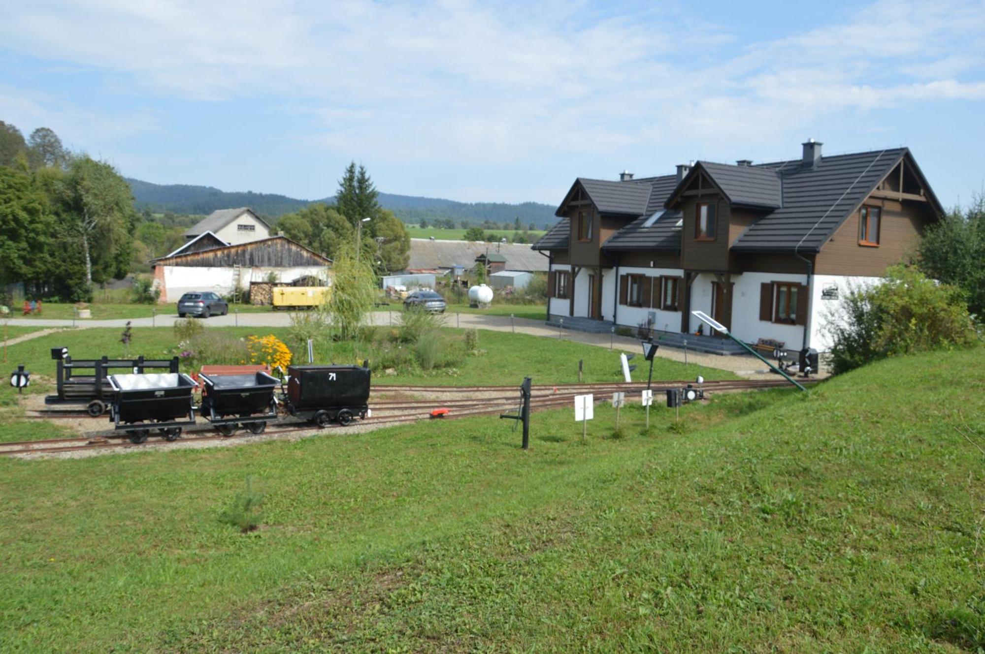 Kolejowy Smolnik Apartman Smolnik  Kültér fotó